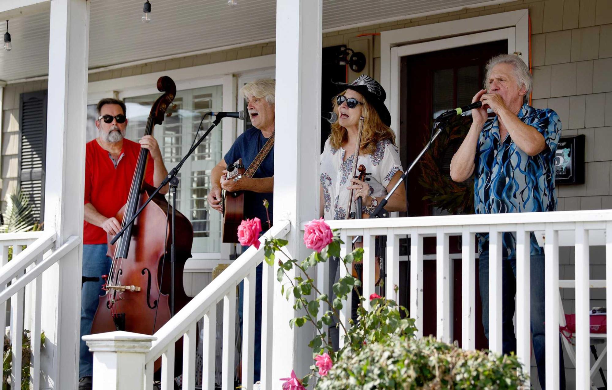BEST PORCH COMPETITION